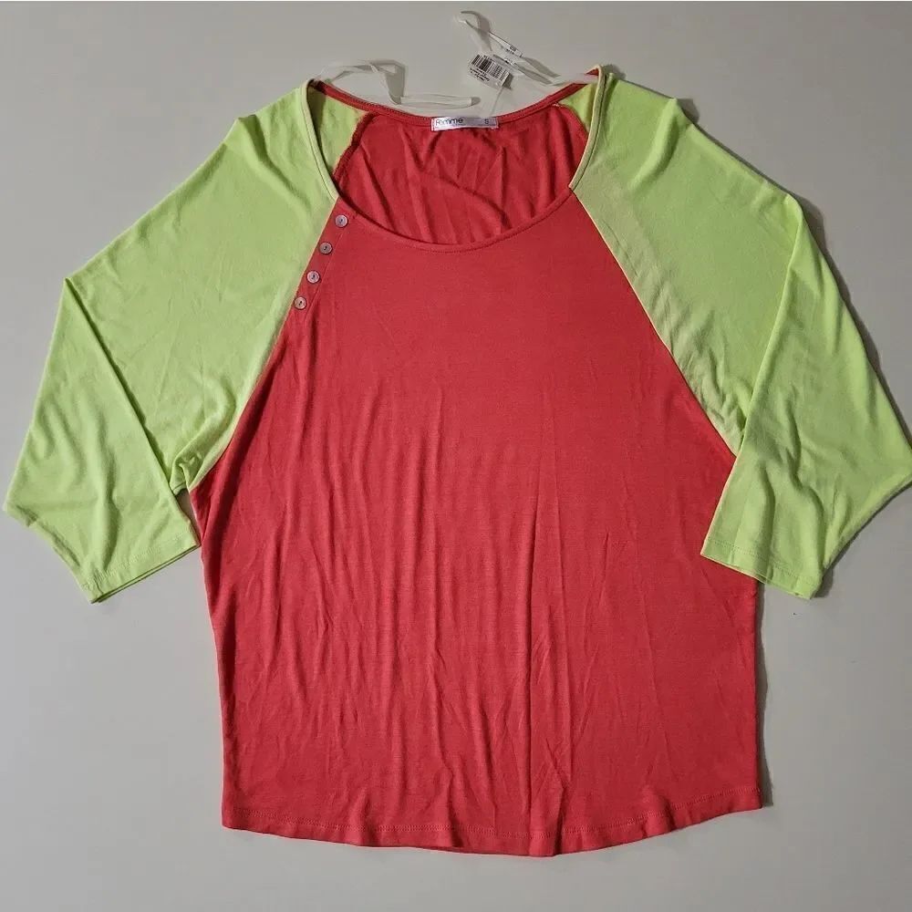 Femme by Tresics Women's Bright Raglan Sleeve Top